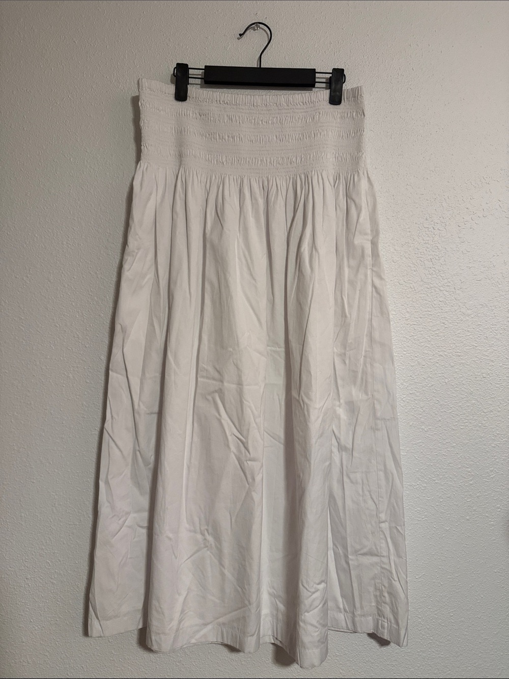 Madewell Smocked-Waist Midi Skirt in Poplin - Picture 2 of 7
